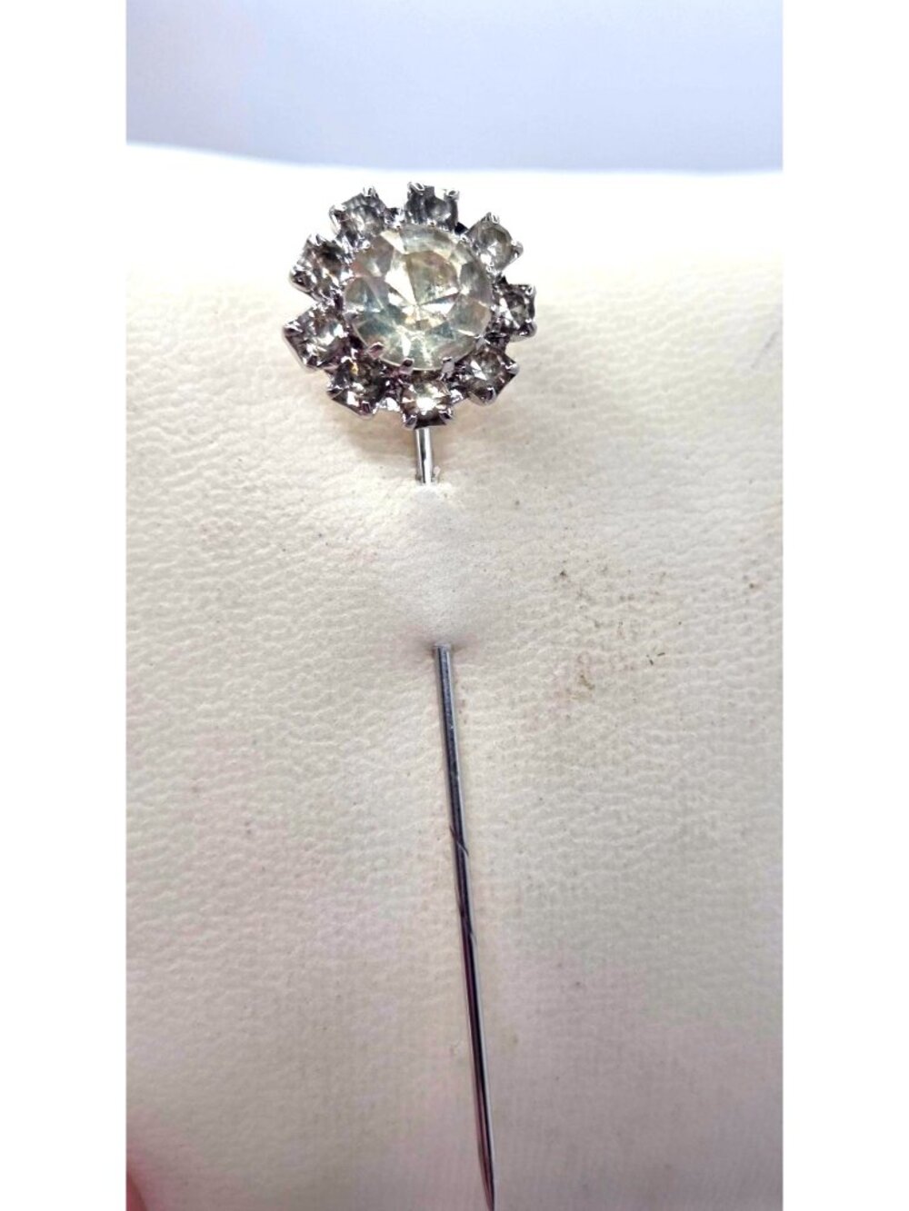Vintage Rhinestone Stick Pin With Clear Crystal Flower Design Silver-Tone Metal